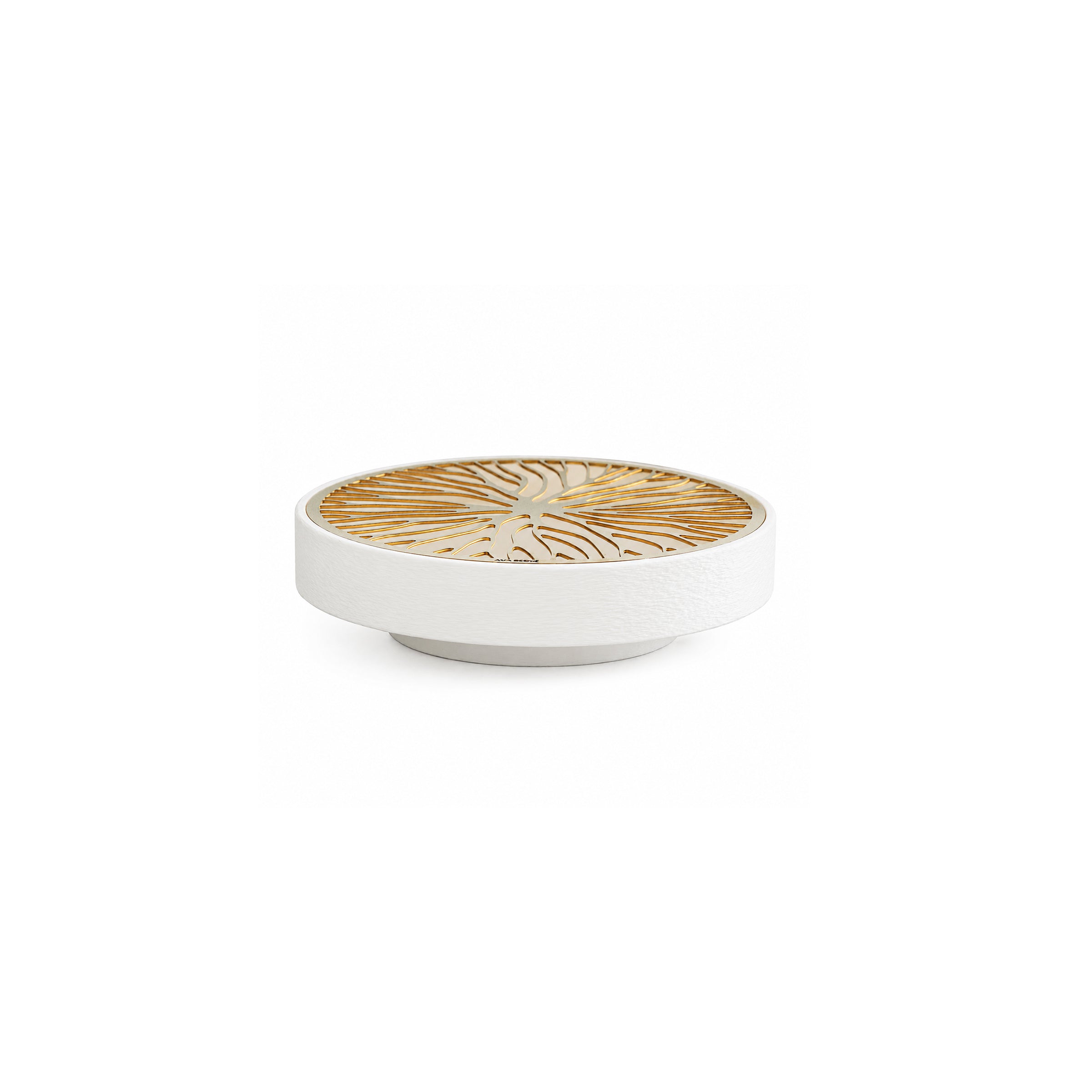 Eira Elevated - (1pc) Brass / White